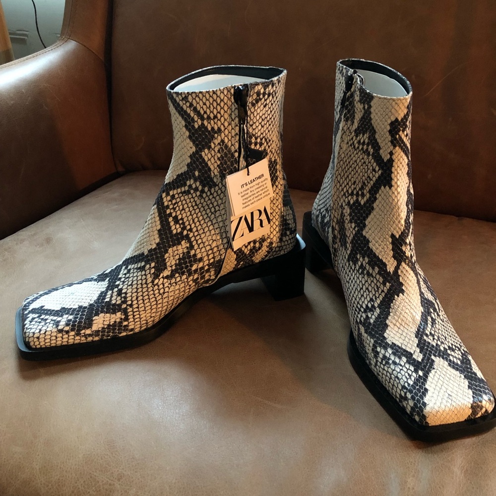 Soldout Zara Snakeskin leather square heel boots - Picture 2 of 8